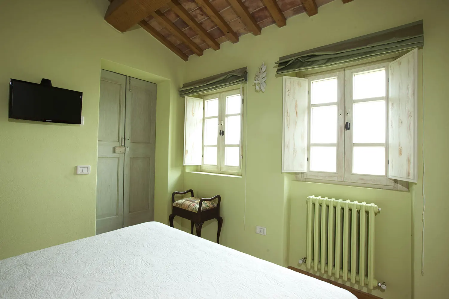 Le Foglie il Sambuco Marche Morrovalle